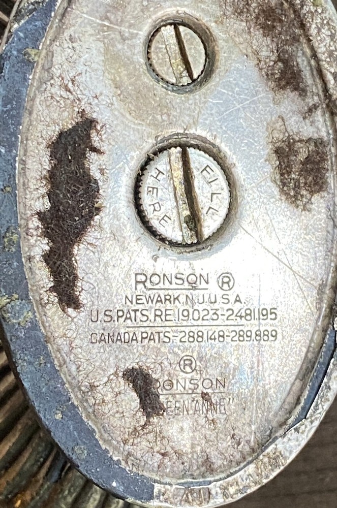 Vintage Ronson Queen Anne Table Lighter