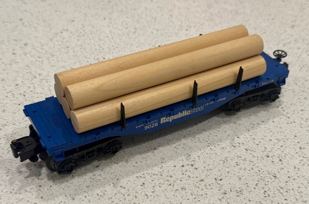 Lionel Black River Freight MPC Steam Train Set With Box - Used
