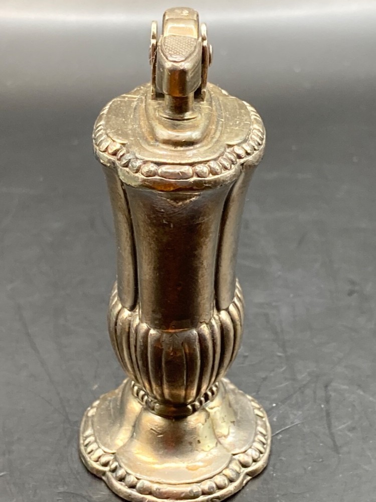 Vintage Ronson Art Metal Works "Mayfair" Table Lighter