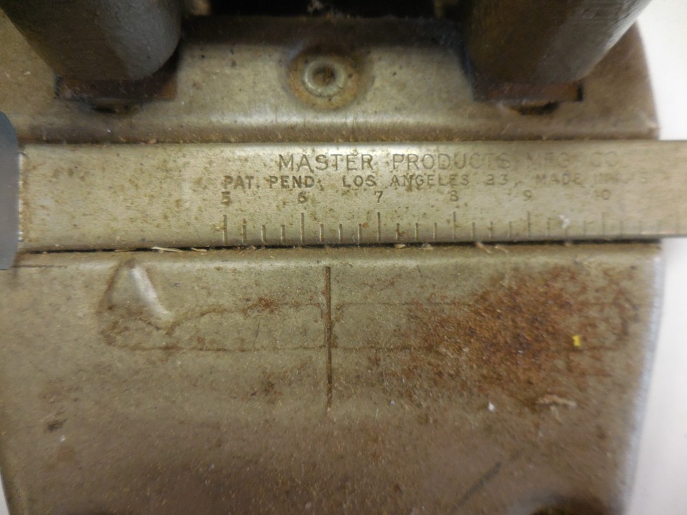 Vtg Master Products MFG 2 Hole Punch