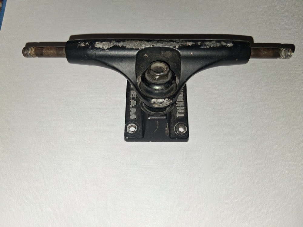 Thunder Trucks Black