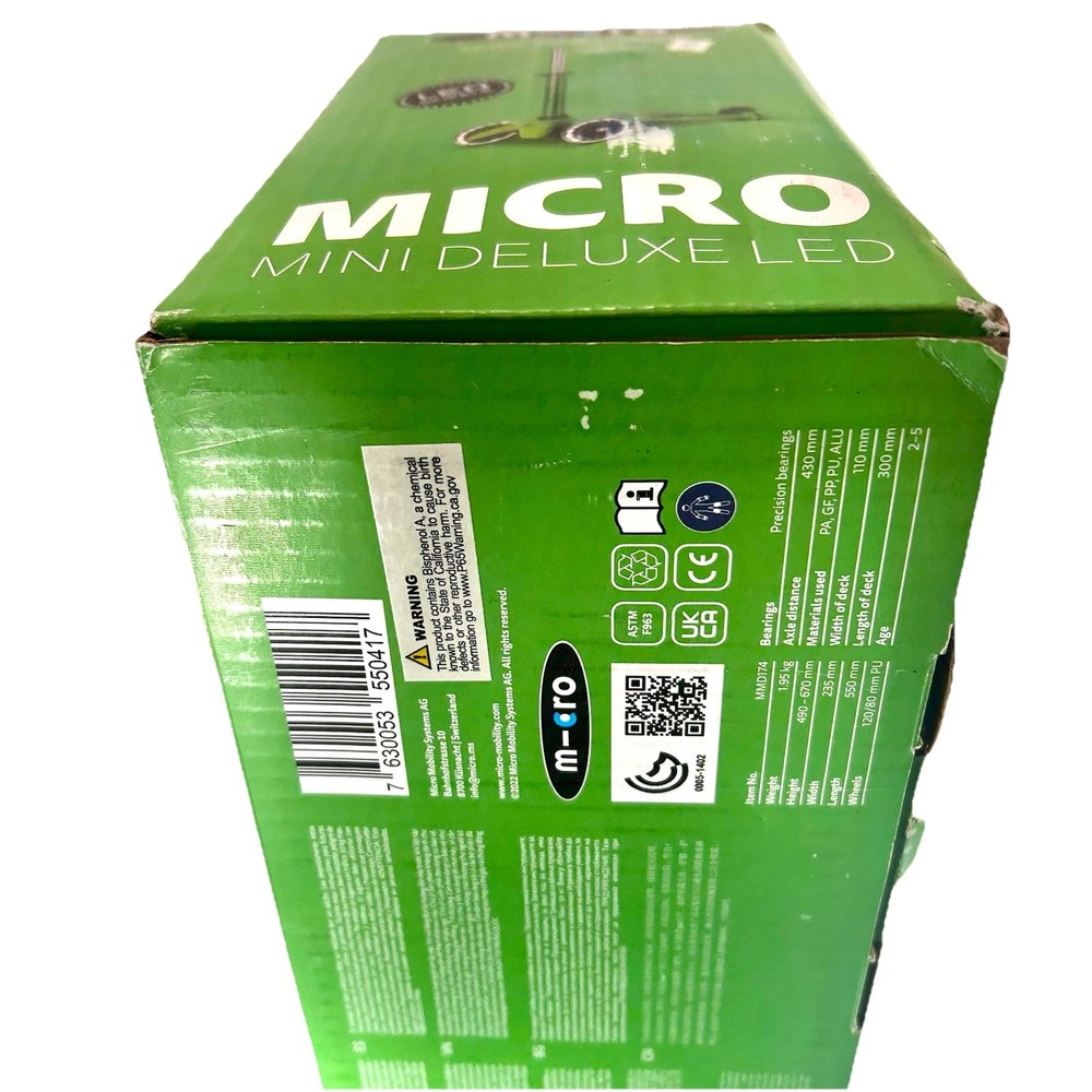 Micro Mini Deluxe LED Three-Wheeled, Lean-to-Steer, Swiss-Designed, Green