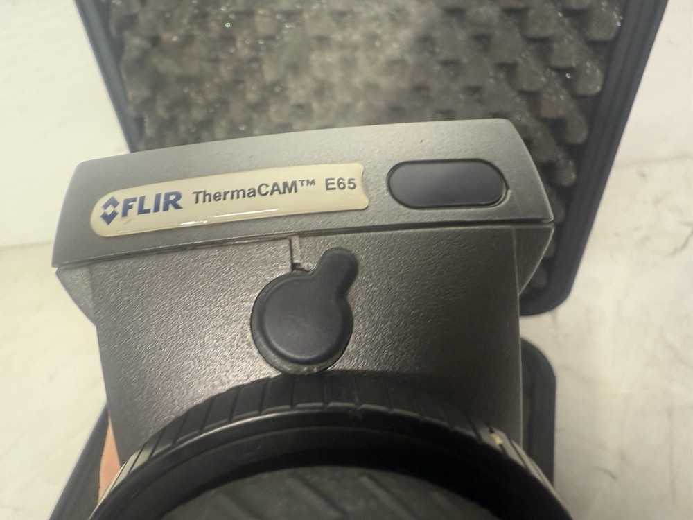 FLIR E65 Thermal Monocular Handheld Thermal Imaging Camera Great Working