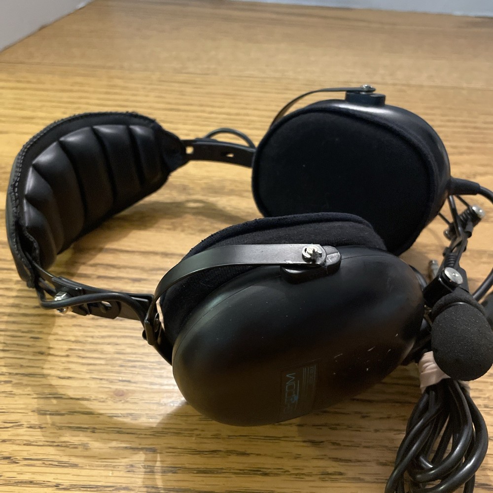 Flightcom Classic Aviation Headset Black | Model 4DLX