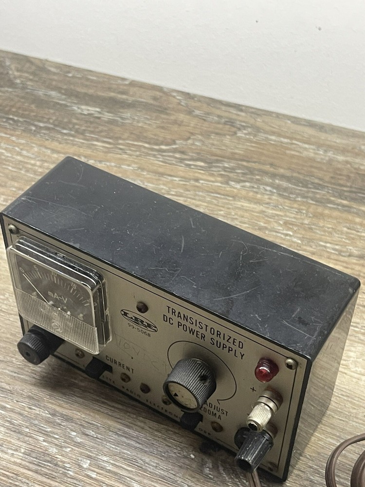 Lafayette Transistorized power supply LRE 99-5068 Powers on Untested
