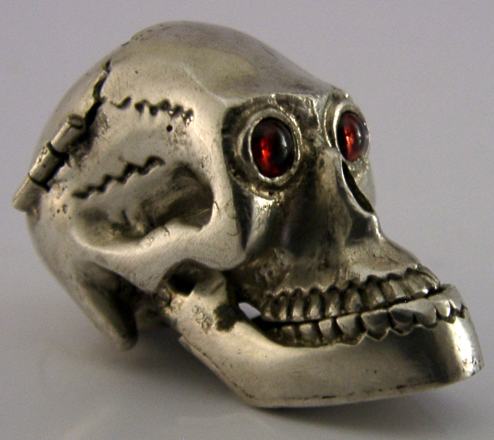 CRAZY SOLID STERLING SILVER SKULL BOX RED GEM STONE EYES c1980 STEAMPUNK GOTH