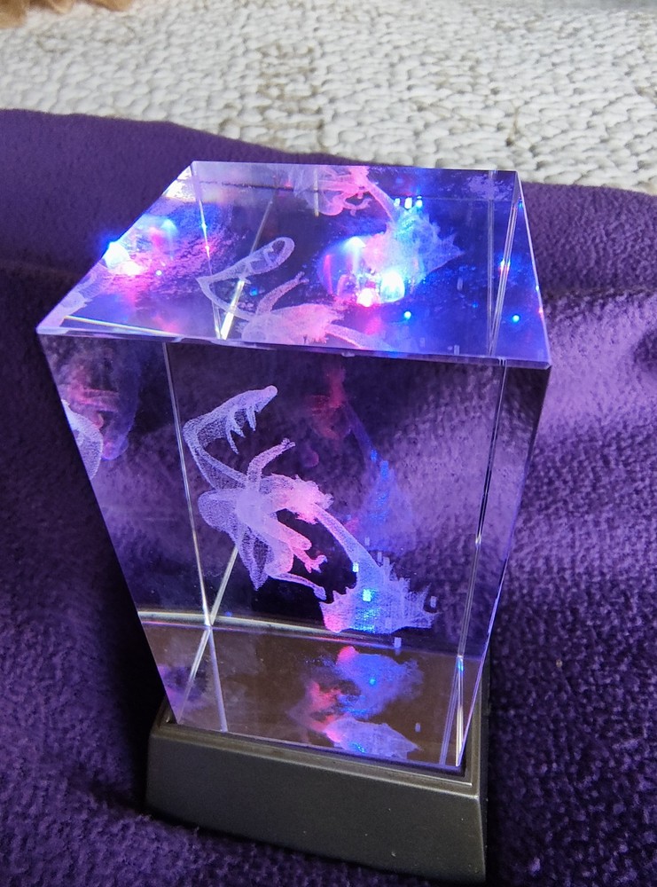 3D Laser Crystal Dragons Flying Engraved Keepsake With Silver Base