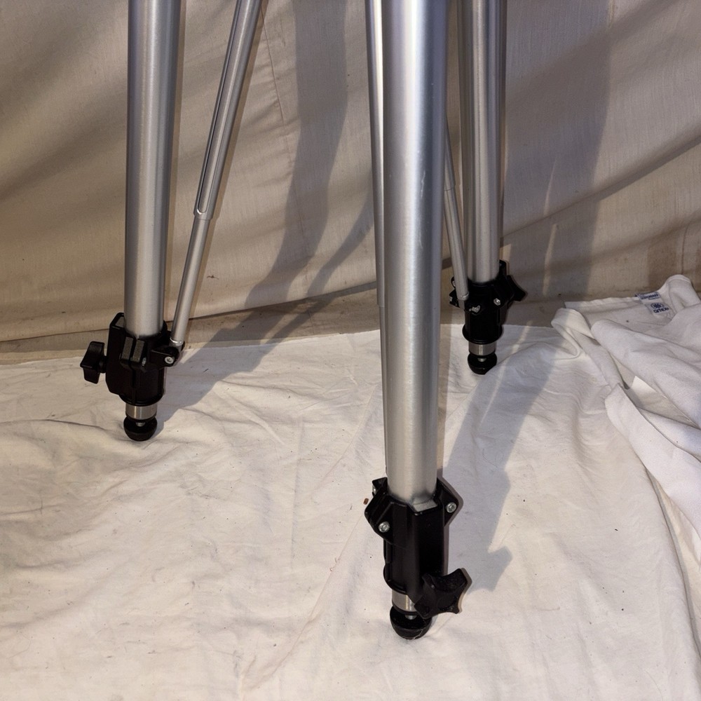 Manfrotto Bogen 3068 tripod This Is The Latest Version