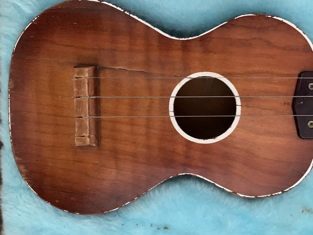 Vintage True Tone Ukulele