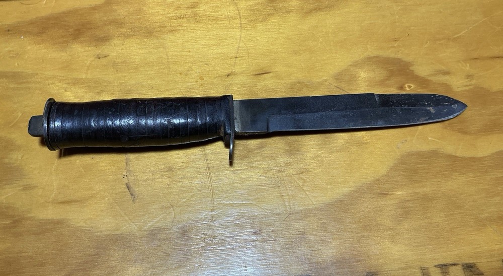 U.S. WWII M3 Fighting Knife