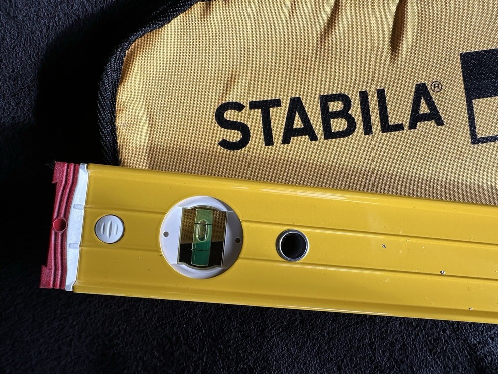 Stabila 48" Tech 196 Electronic Level Dust & Waterproof IP65 With Case