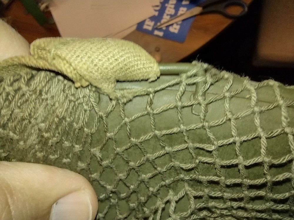 WW2 helmet front seam fixed bale United carr