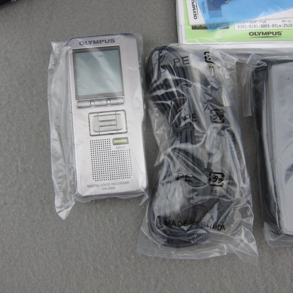 OLYMPUS DS-2500 Digital Voice Recorder dssPRO Open Box