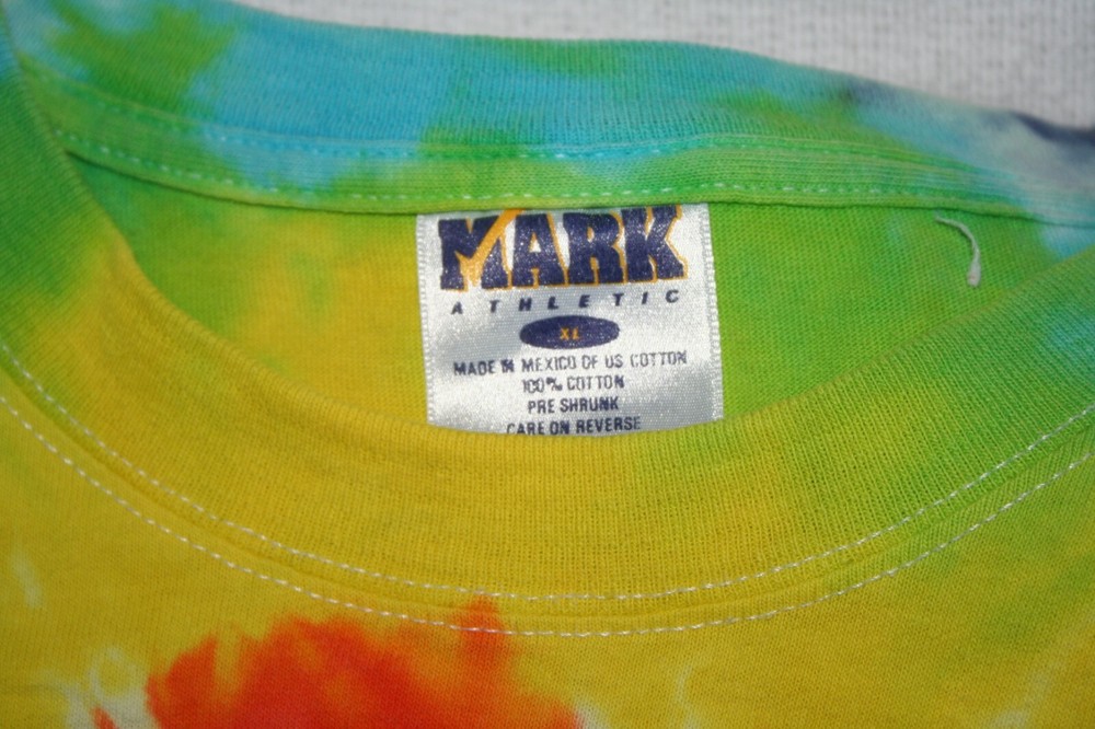 VINTAGE PSYCHEDELIC MUSHROOM TYE DIE