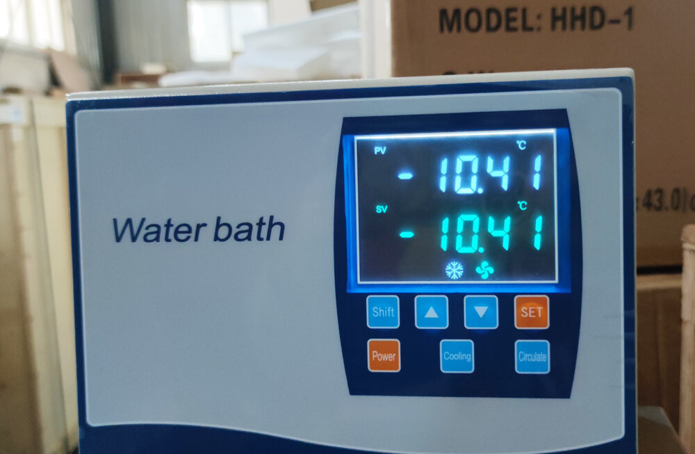 110V Low Temperature Cooling Liquid Circulator 6L Laboratory Chiller Circulator