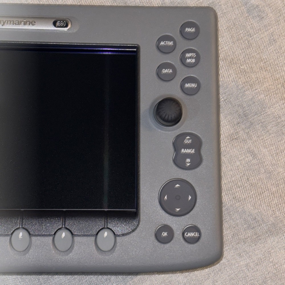 Raymarine E80 Classic GPS Chartplotter Multifunction Display W/ Cover