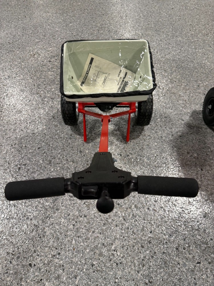 Shindaiwa RS41 Broadcast Spreader