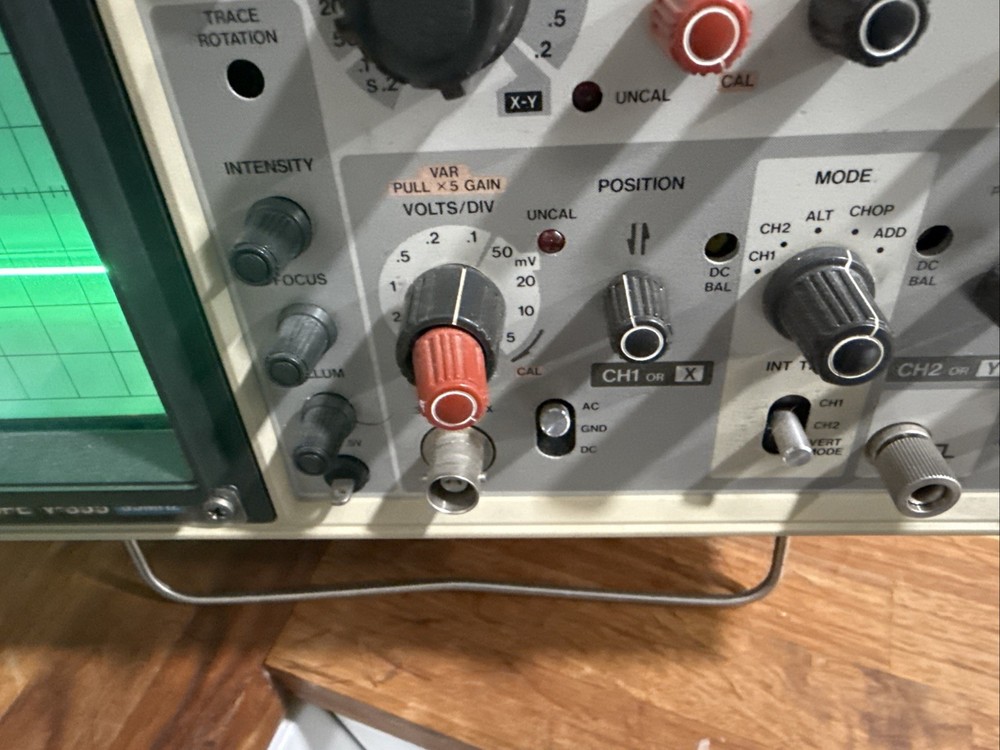 OSCILLOSCOPE HITACHI V-355 35MHZ