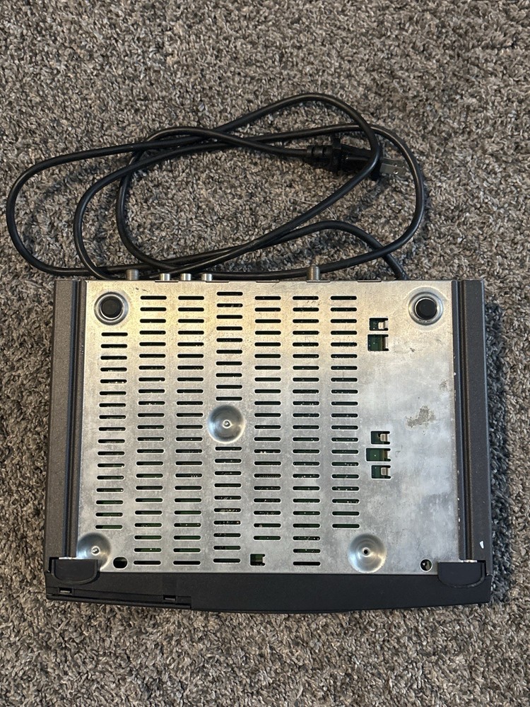 Hughes DIRECTV Receiver HIRD-E1 Silver Edition w/ Remote - TESTED & WORKING