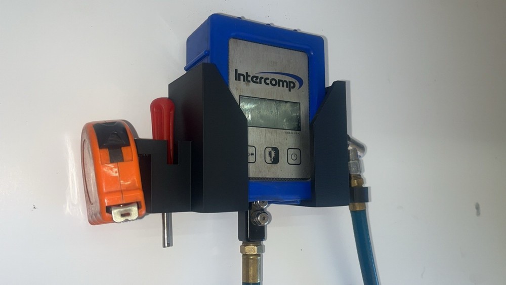 Deluxe Intercomp Digital Air Gauge Holder