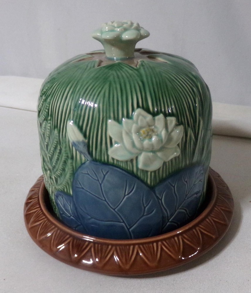 Majolica Stoneware Cheese Butter Keeper Dome Dish