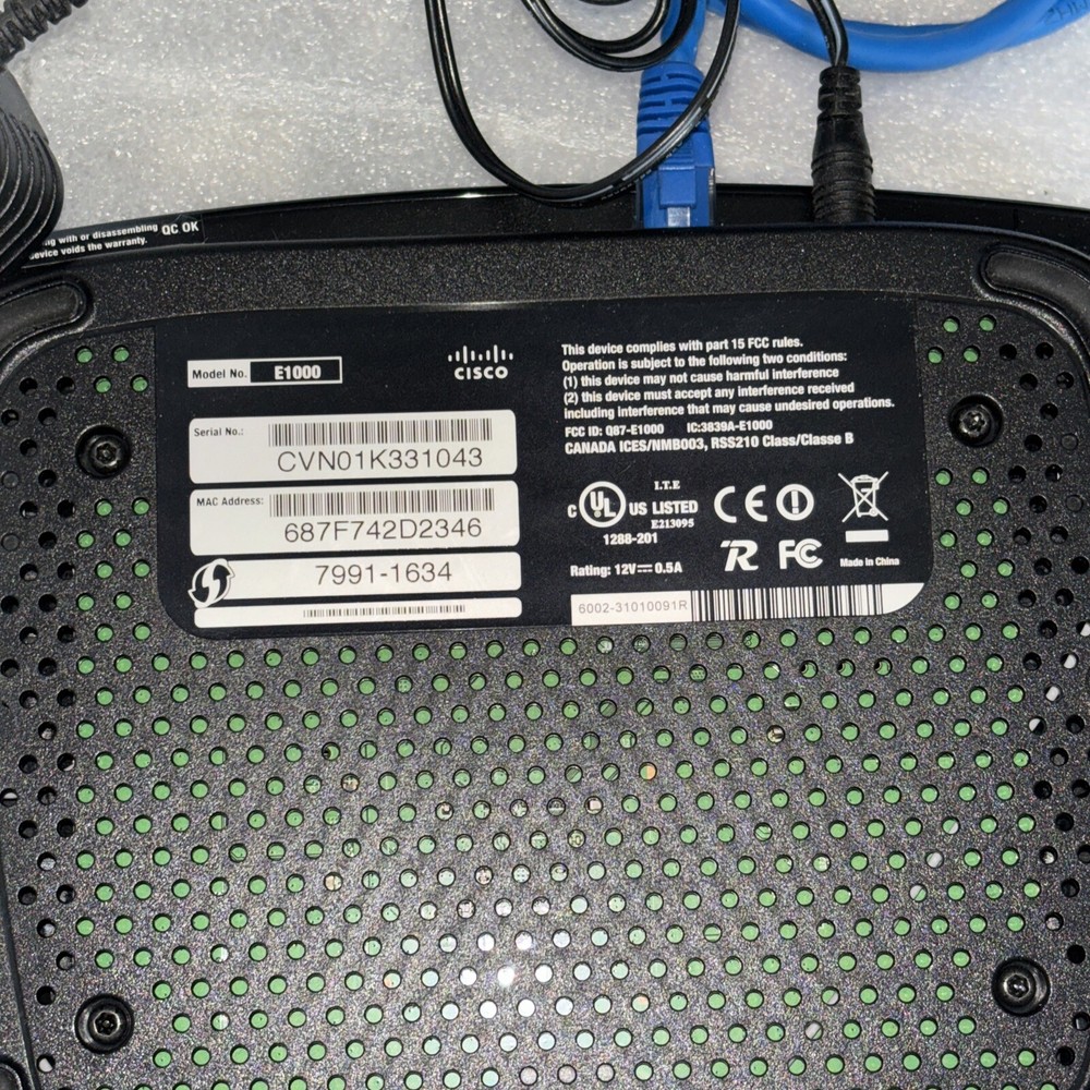Linksys E1000 WiFi Router—Works Great. Fast 300 Mbps
