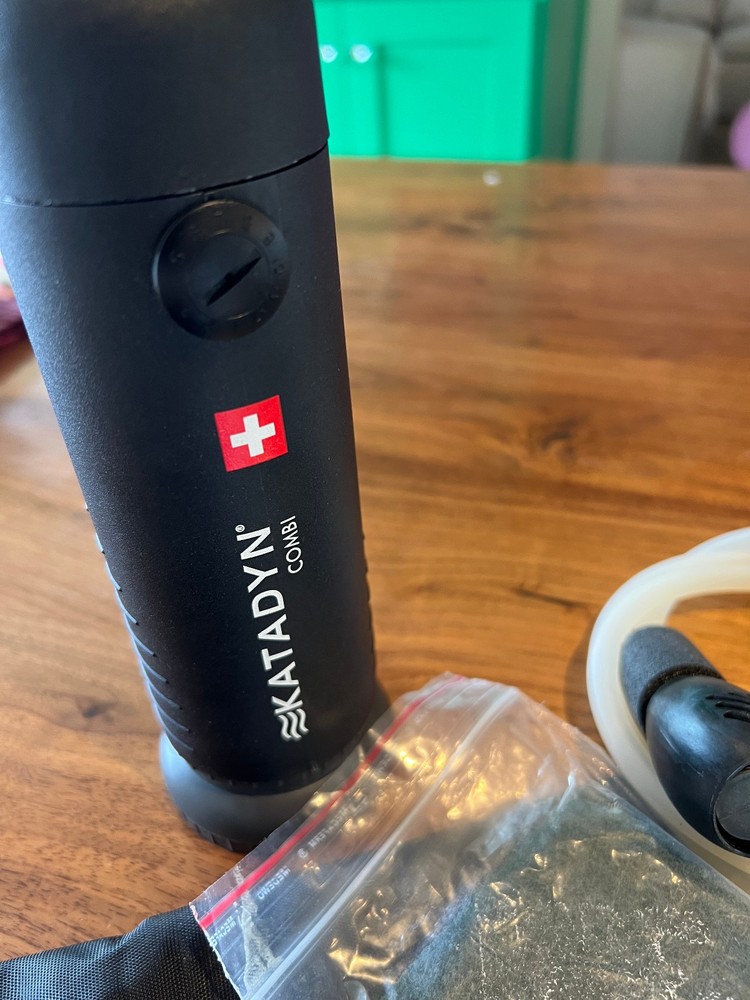 NEW Katadyn Combi Portable Ceramic Water Filter (Pump) Black - Includes carbon