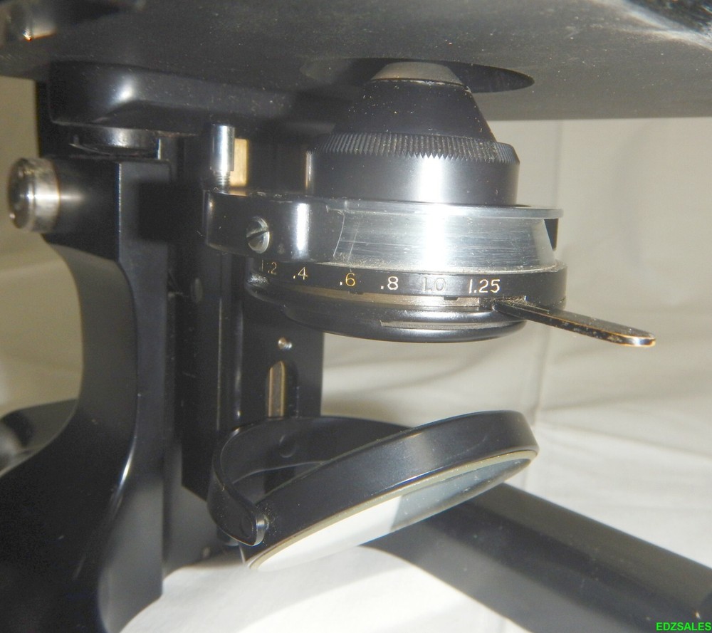 Spencer Buffalo Vintage Microscope w/2 Eye Lenses 4 Objective Lenses