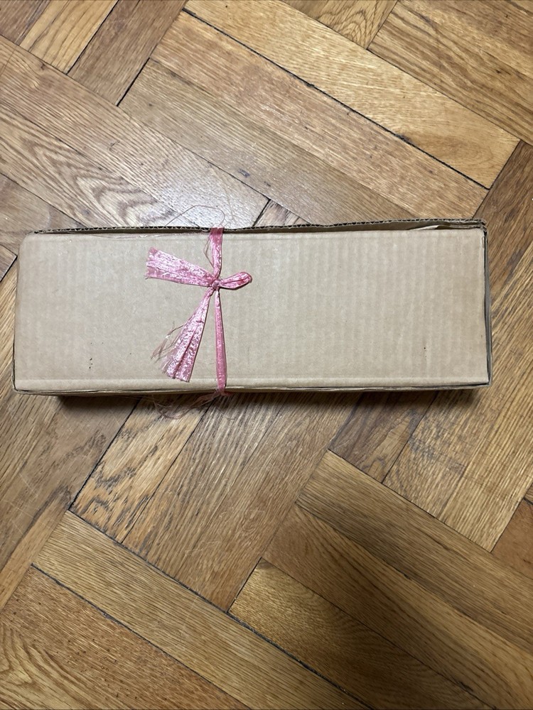 vintage 4-panel Asian lacquer table-top screen soap stone figures