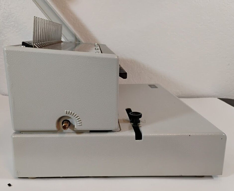 GBC CombBind C250 Binding Machine Model 7400016 Book Binding Press Bindings Incl