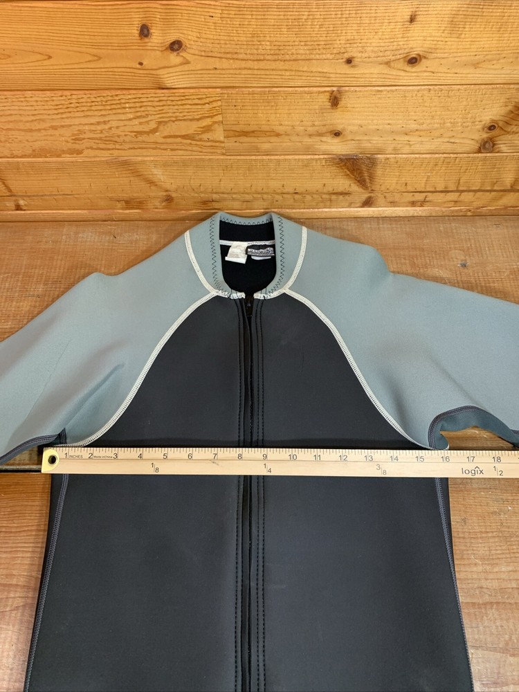 Jet Pilot Wetsuit Top Size Men’s Size Medium Black And Gray EUC