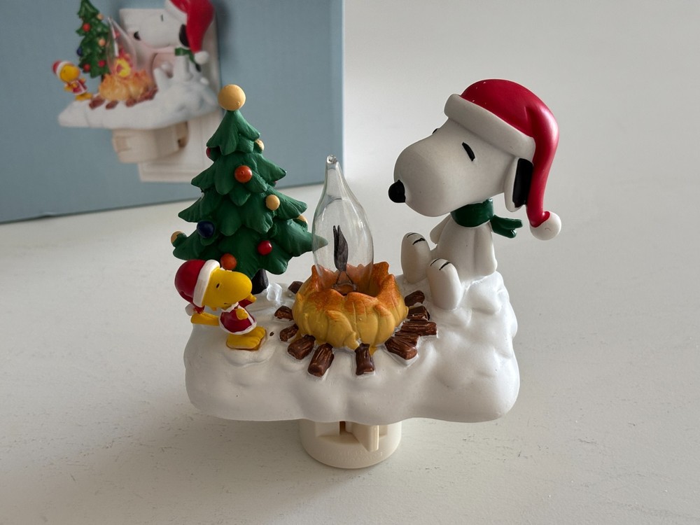 Peanuts Outdoor Campfire Night Light