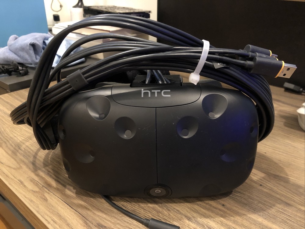 🔥 HTC Vive Virtual Reality Headset - Headset ONLY