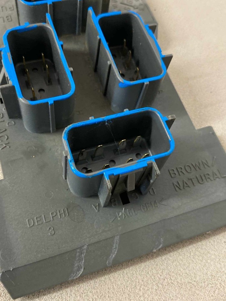 2000 GMC Sierra 1500 Tail Light Tail Lamp Circuit Board Control Module OEM