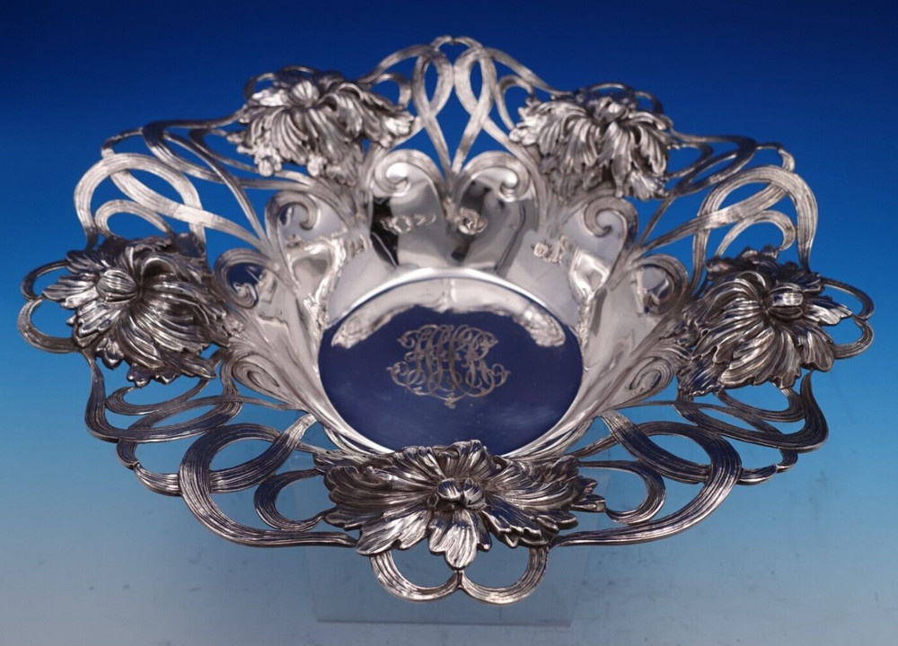 Chrysanthemum by Frank Smith Sterling Silver Fruit Bowl #1855 11" Width (#7970)