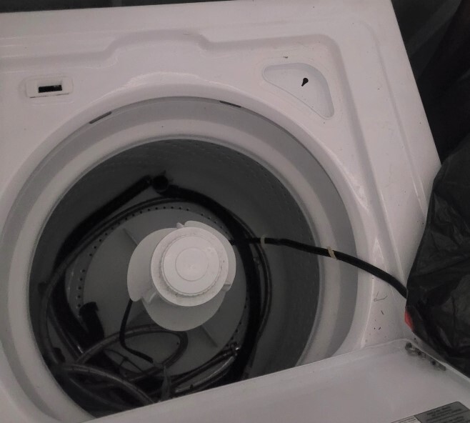 Roper Washer and Dryer Free-Standing Side by Side Set - White