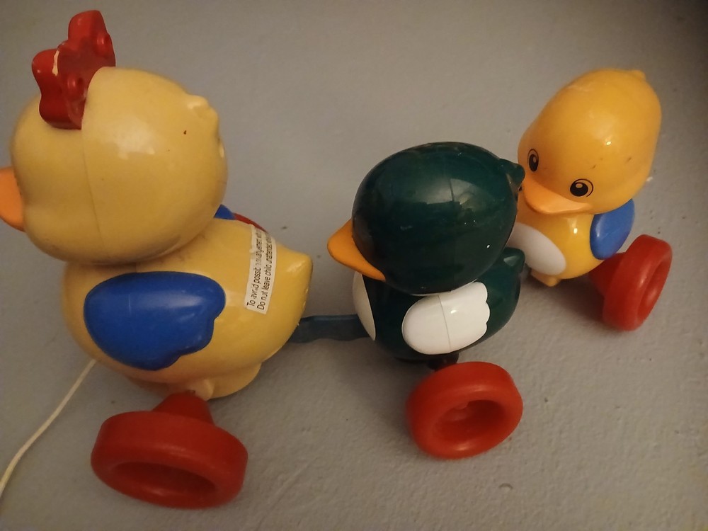 Toddler Pull Toy, Mother and two babies, with string