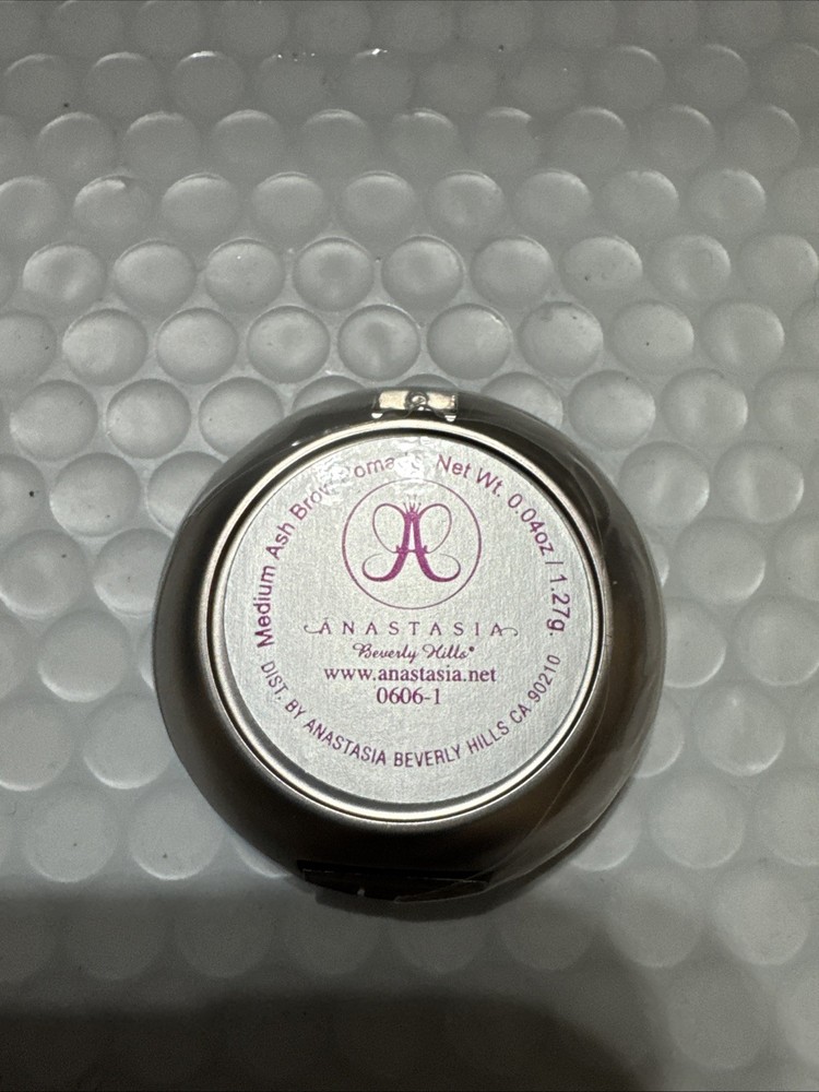 Anastasia Medium Ash Brown Pomade