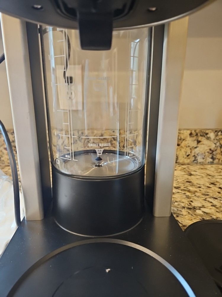 OXO Brew 12-Cup Coffee Maker With Podless Single-Serve Function - 8721200 | READ