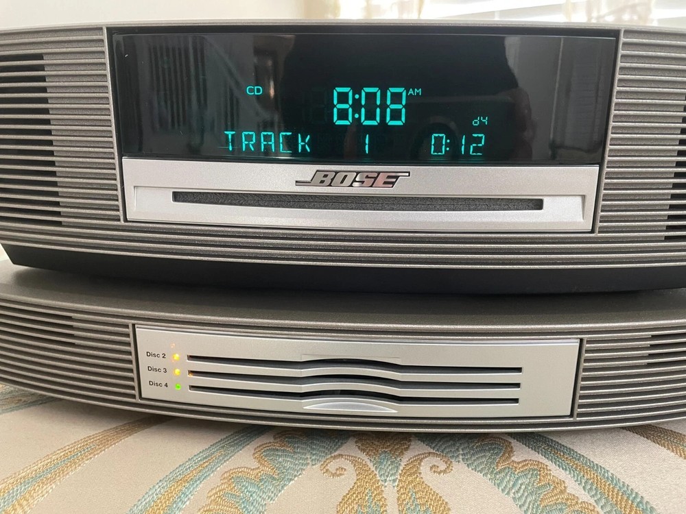 Bose Wave Music System III CD AM/FM W/ 3 CD Changer & Remote Control