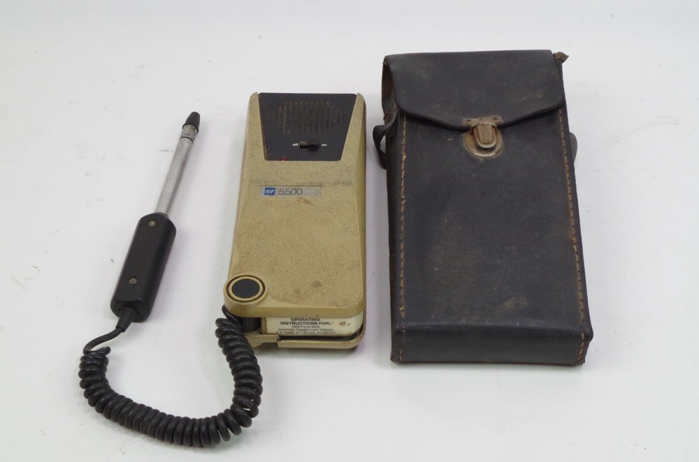 TIF 5500 Pump Style Automatic Halogen Leak Detector  & Case