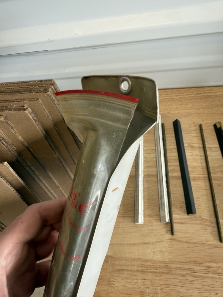 Spyderco Tri-Angle Sharpmaker Kit Knife Sharpening System One Stone Broken