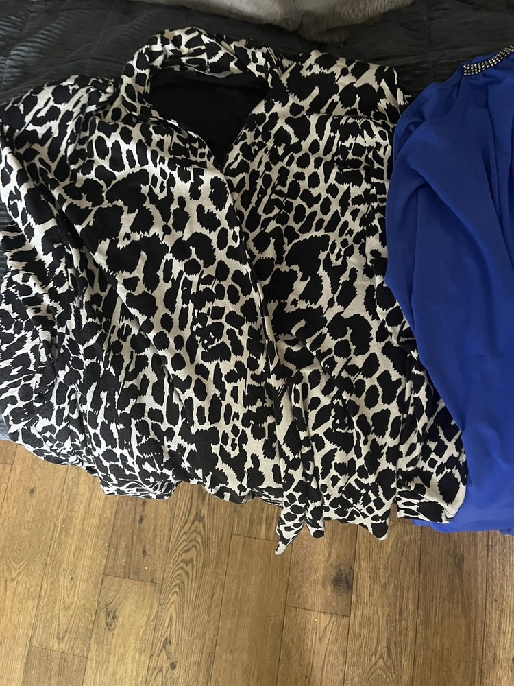 Ladies Mixed Clothes Bundle Size 24 x 2 items