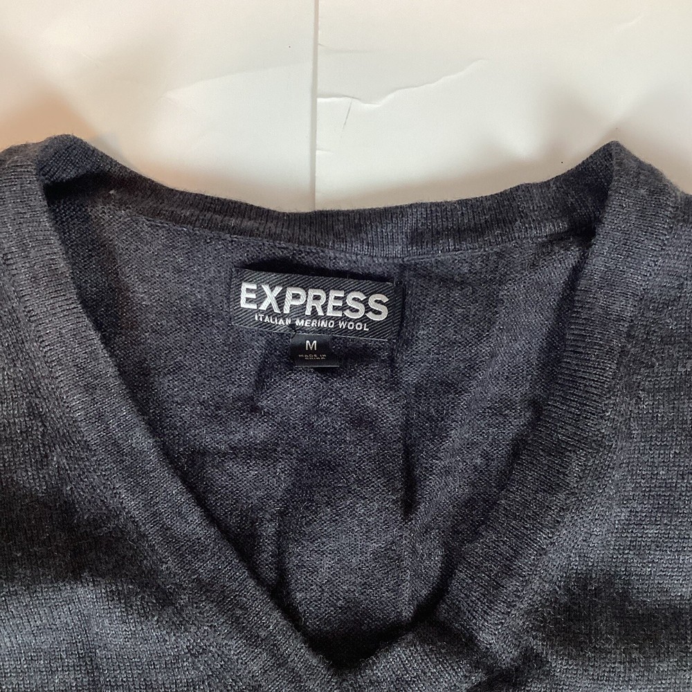 Express Mens Pullover Sweater Size M Medium 100% Italian Merino Wool Long Sleeve