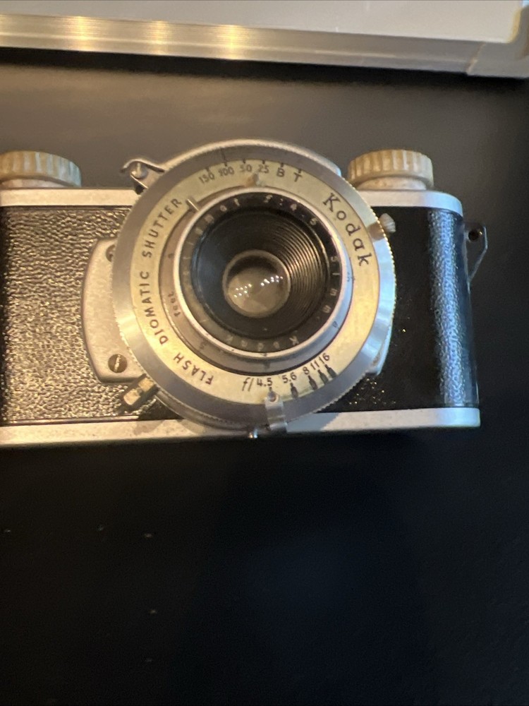 KODAK 35 F 4.5 Flash Diomatic Shutter With Case Untested As-Is