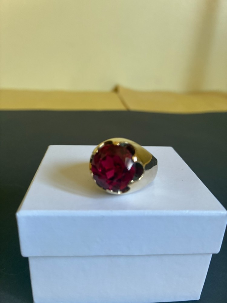 Men's 10K Gold Ring + Lab Created Ruby/Garnet Stone (Preowned)