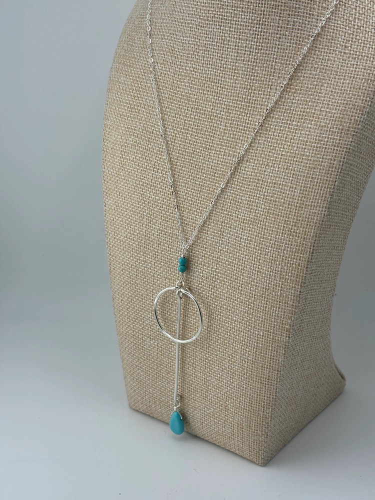 Hammered Silver Hoop Necklace with Magnesite Drop - 18