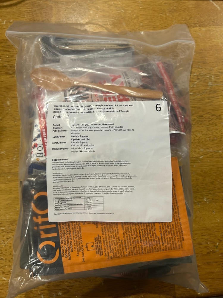 Dutch Operational Ration Code: 32 Menu #6 MRE