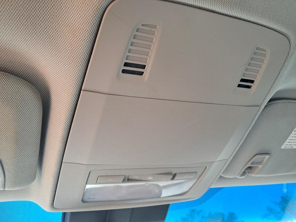VERANO 2012 Glove Box 4839357