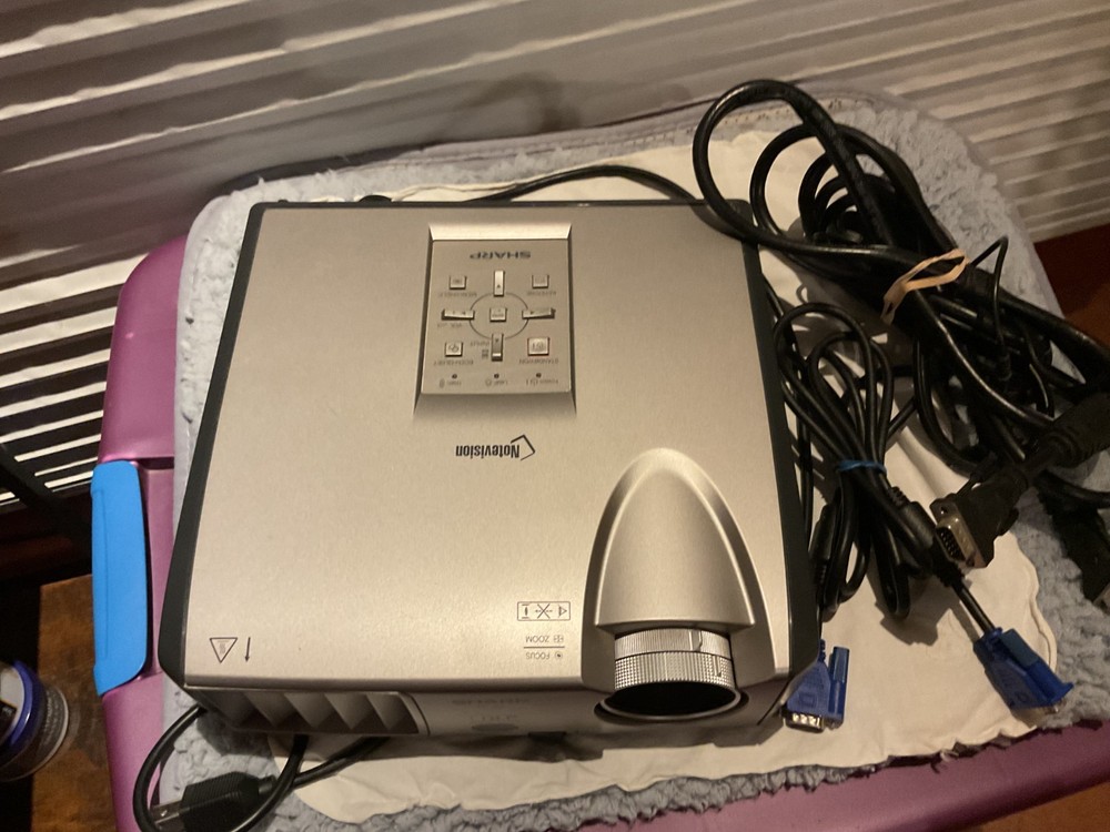 Sharp XR-30X DLP Multimedia Notevision Projector bundle TESTED